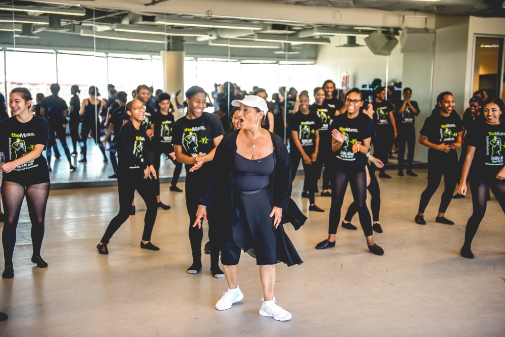 Debbie Allen with students from String Theory