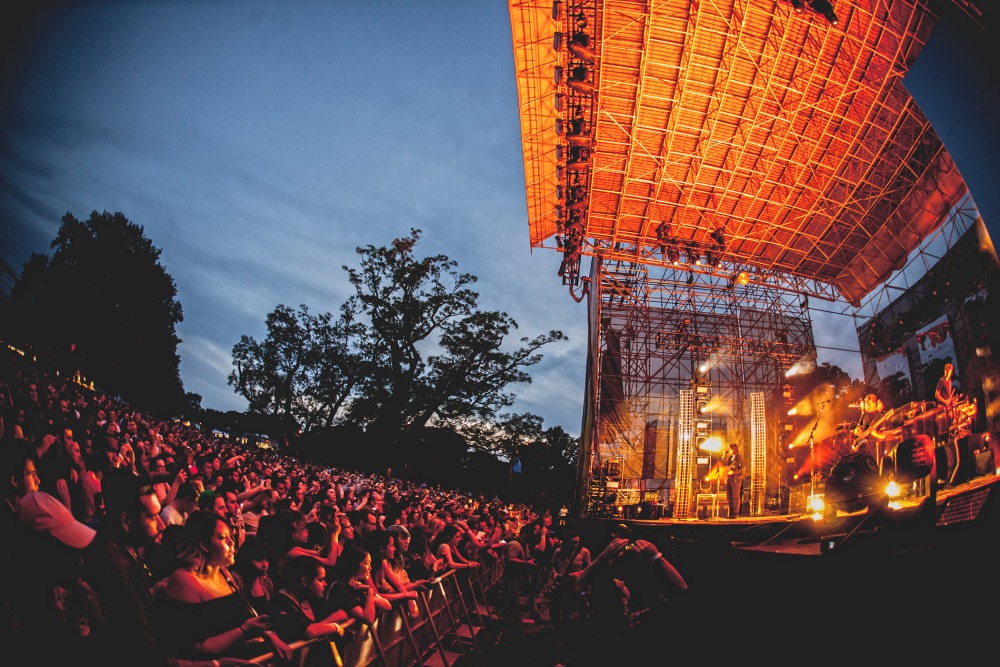 The xx skyline stage